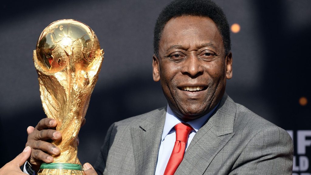Pele leaves will for 'secret daughter' who needs DNA proof