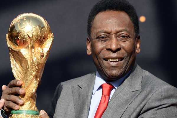 Pele leaves will for 'secret daughter' who needs DNA proof